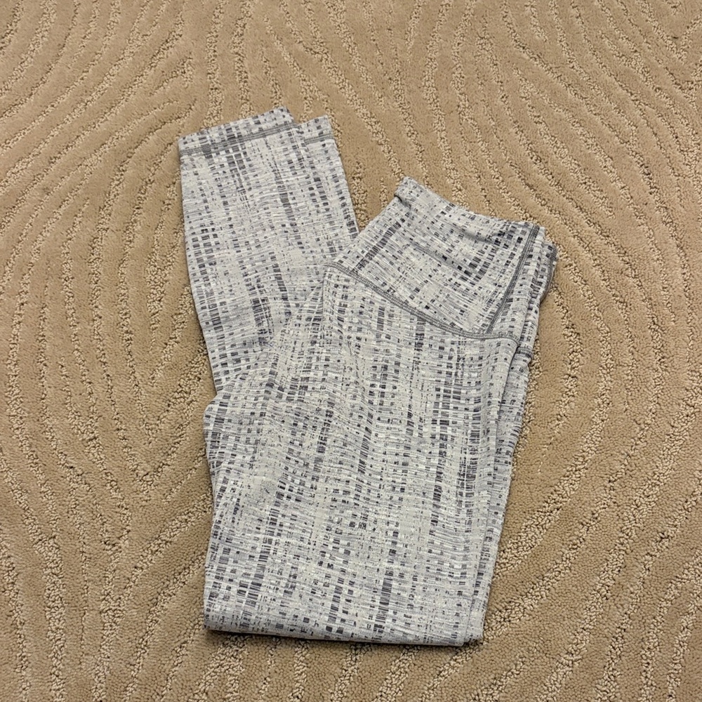 Lululemon Athletica Gray Patterned Leggings